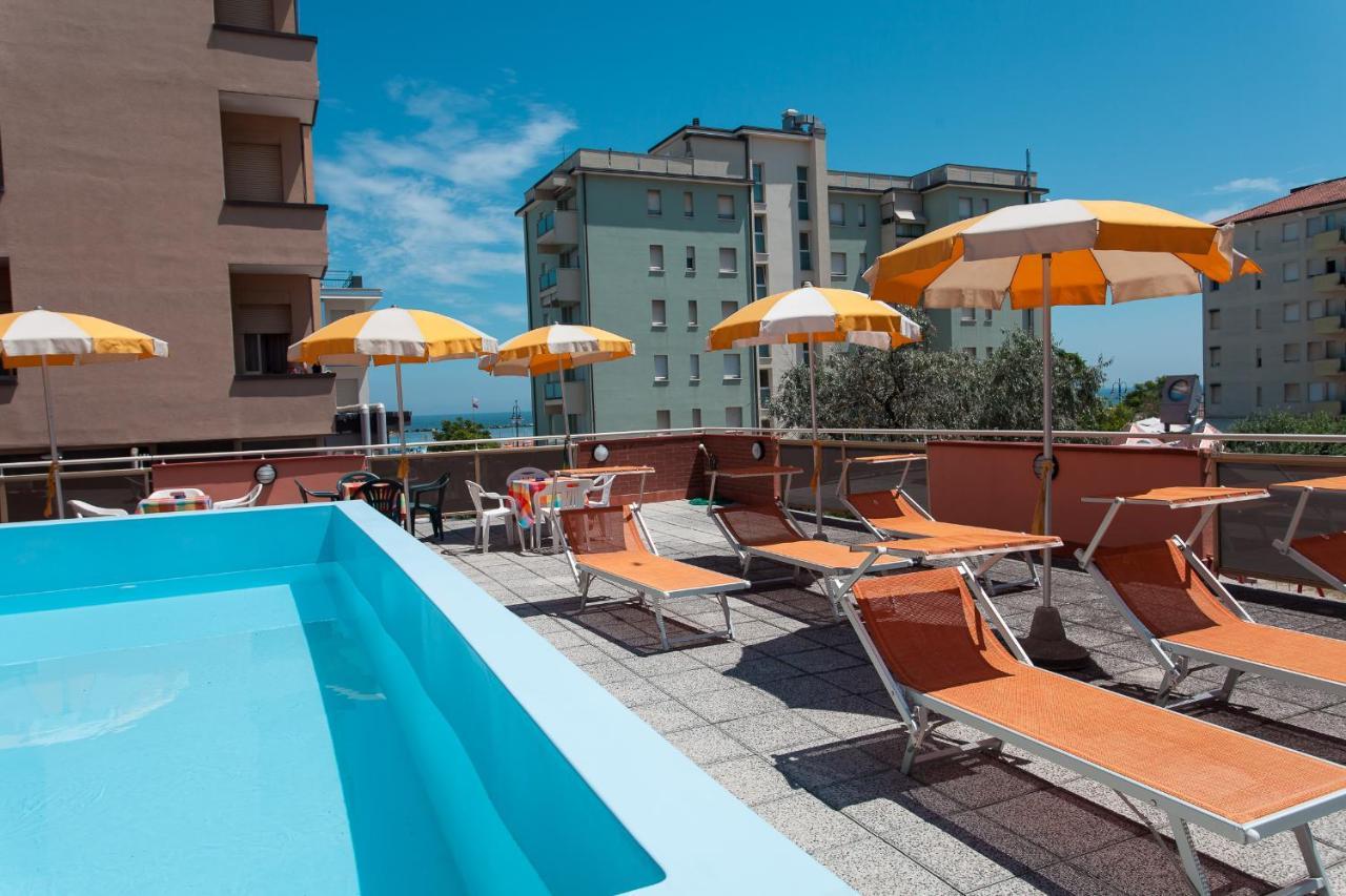 Hotel Joli Cesenatico Exterior foto
